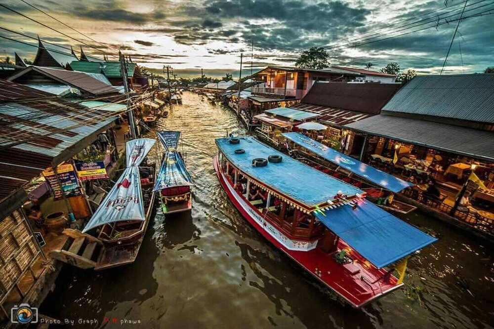 Ruang Sabai Amphawa