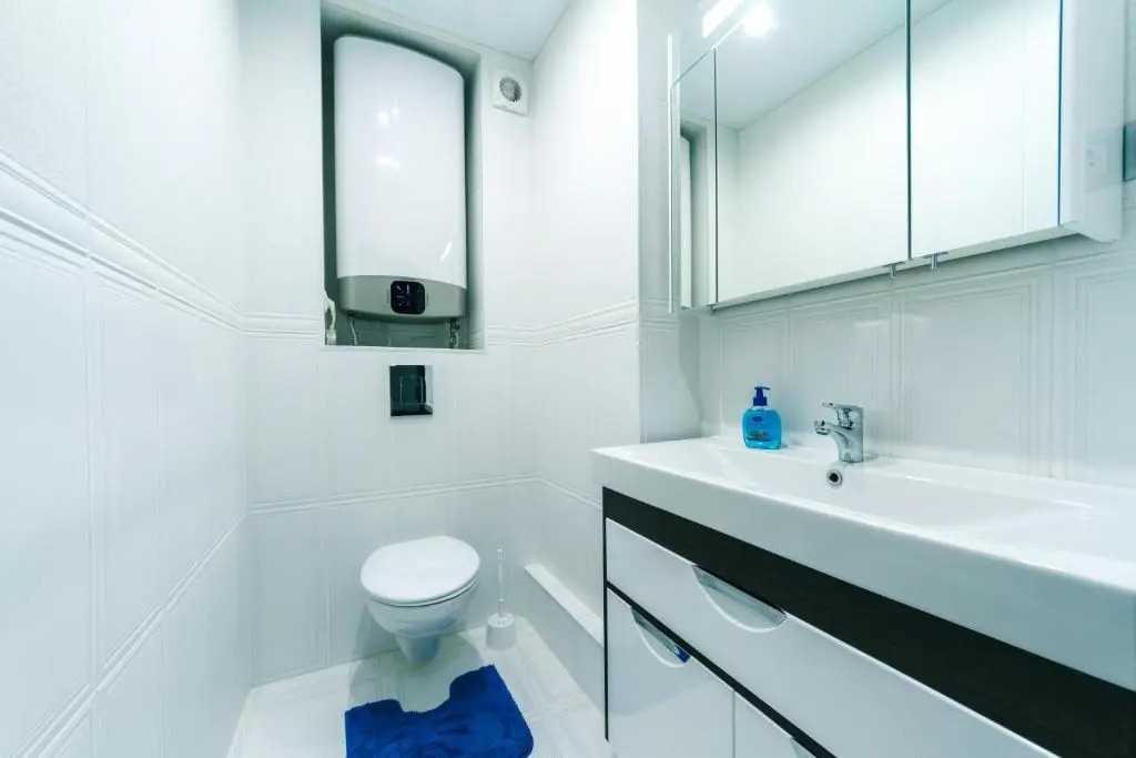 FlatRent Drahomanova 2a, Генератор! ліфти вода опалення