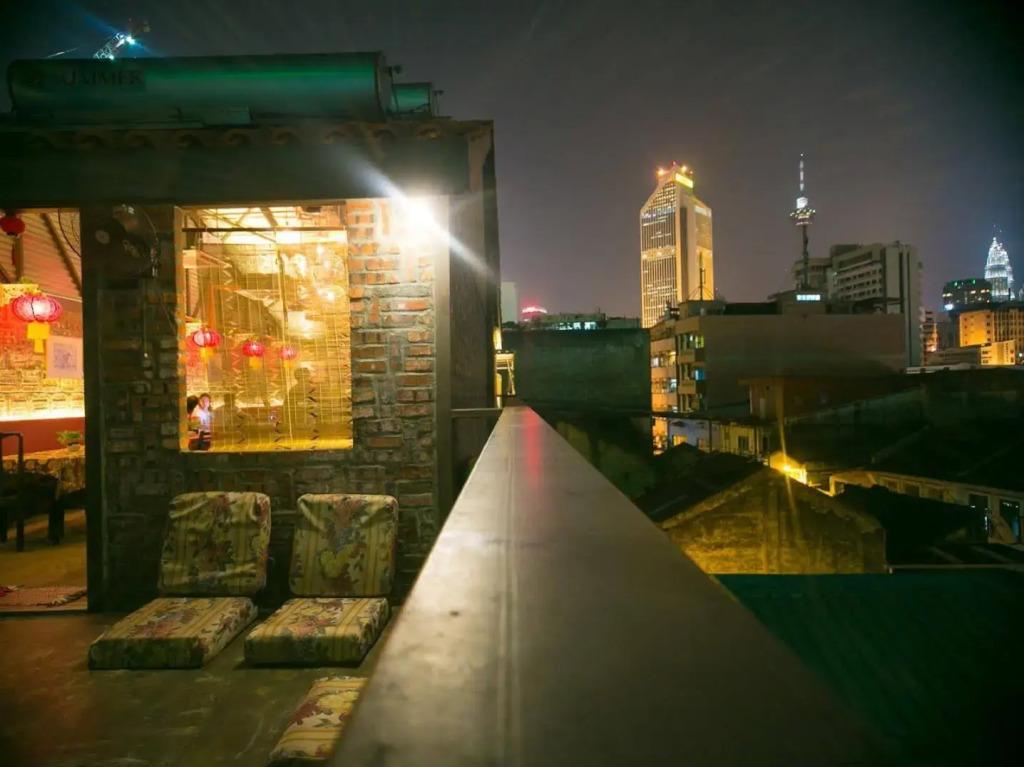Travel Hub Guesthouse