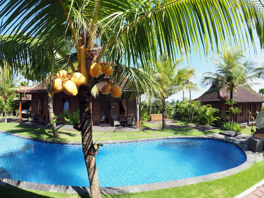 Arton Resort & Beach Club