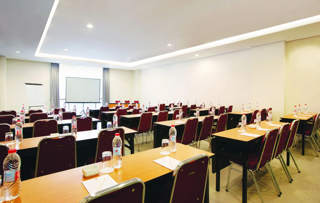 Amaris Hotel Darmo - Surabaya