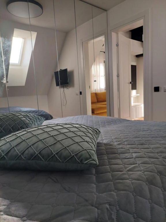 S.I. House