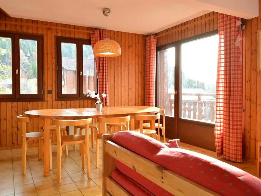 Appartement skis aux pieds 6 pers, balcon sud, garage, ménage inclus, - FR-1-241-171