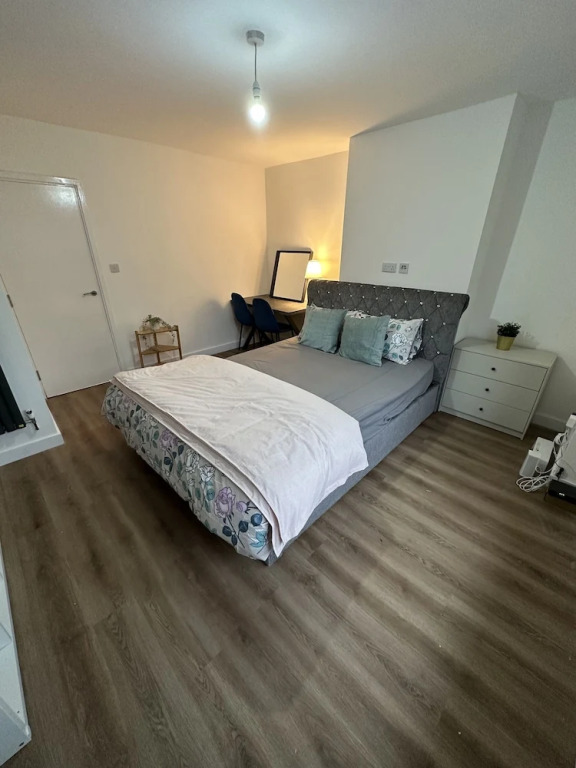 Lovely 1-bed Studio Near Canary Wharf, London