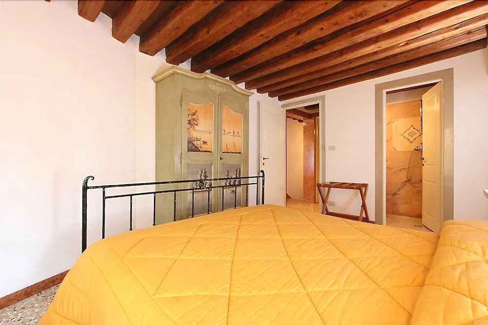 City Apartments - Boteri