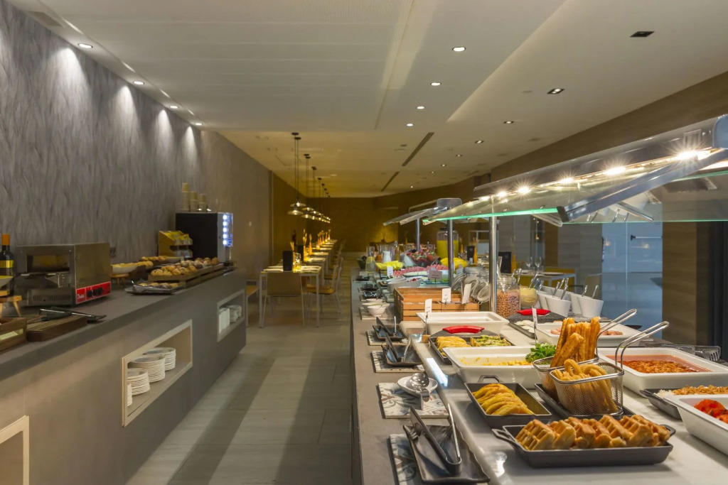 Hotel Macià Sevilla Kubb