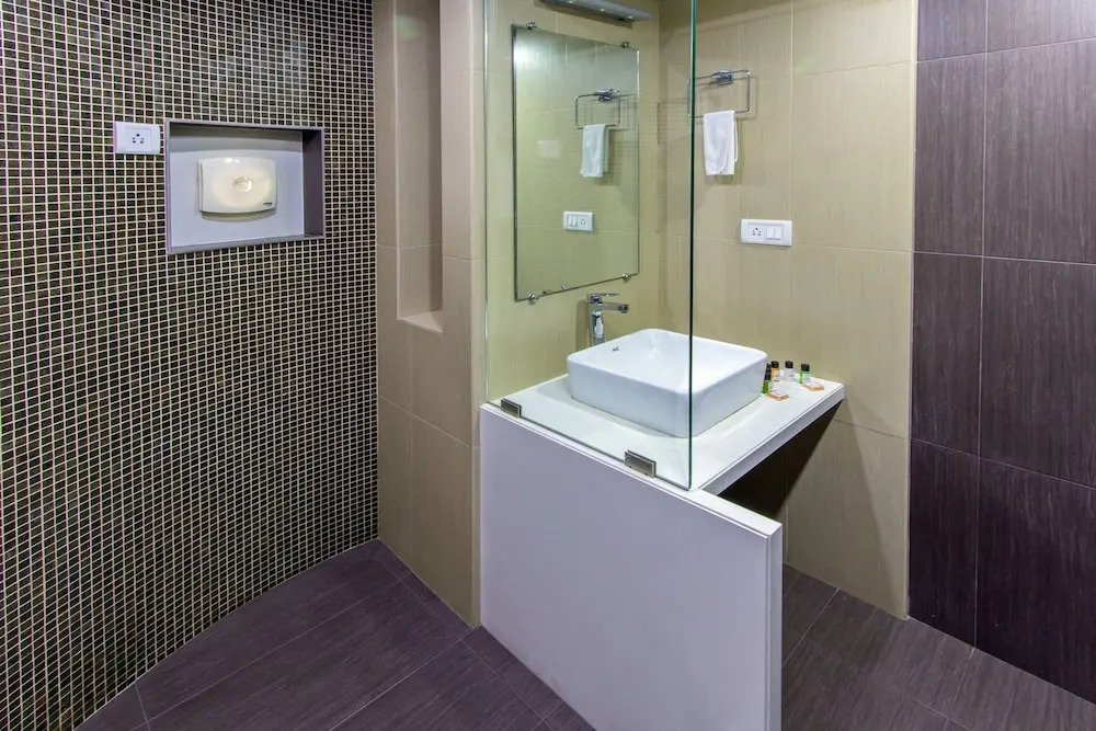 Zo Rooms Kopar Khairane