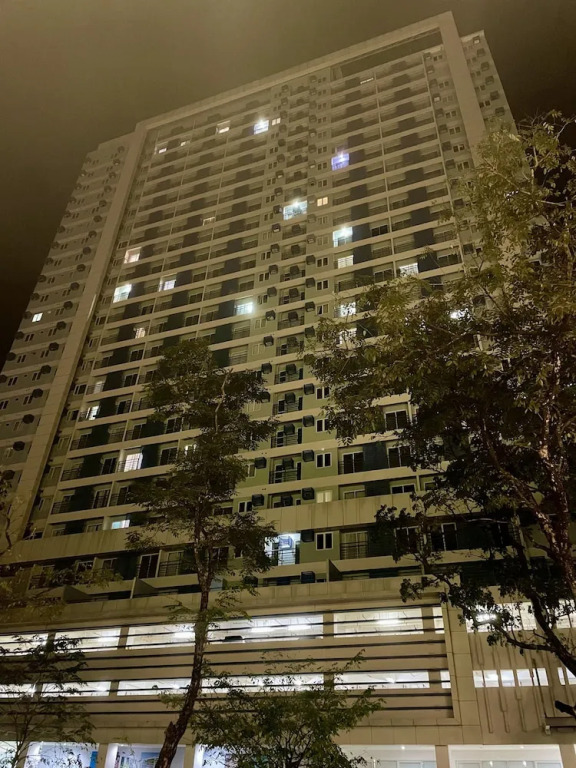 The Loop Condotel
