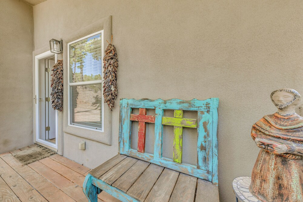 Ruidoso Mountain Cabin w/ Deck, 1 Mi to Hiking