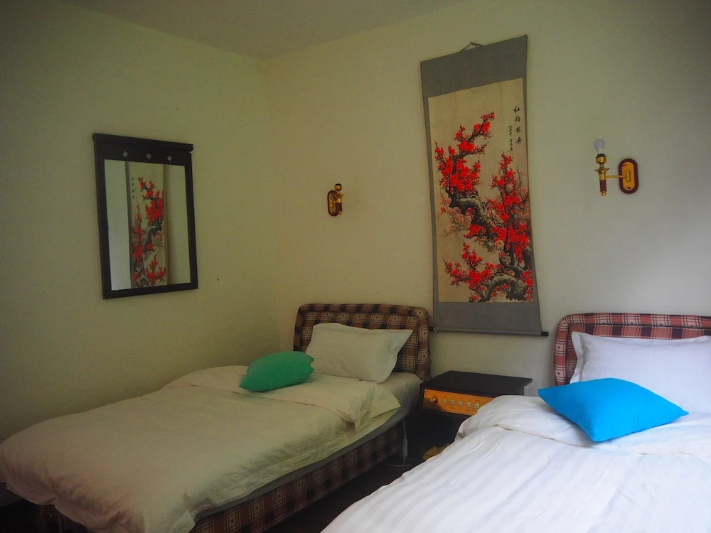 The Yangshuo Moon Resort