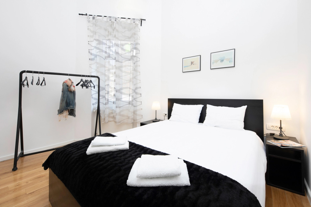 Art Pavilion Central Studio Apartment