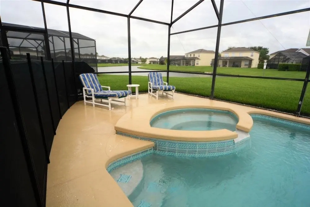 Cumbrian Lakes 4815 - Seven Bedroom Villa with Private Pool