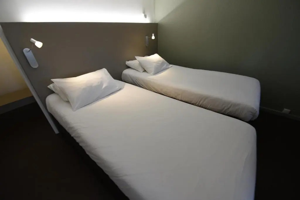 Отель Kyriad Annecy Nord - Epagny