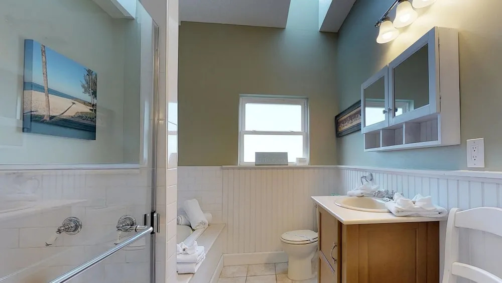 AMI Beach House Apartment 6