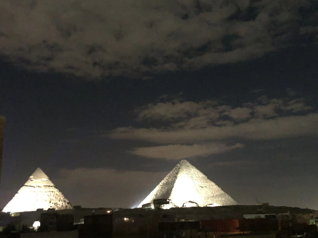 Grand pyramids view hotel