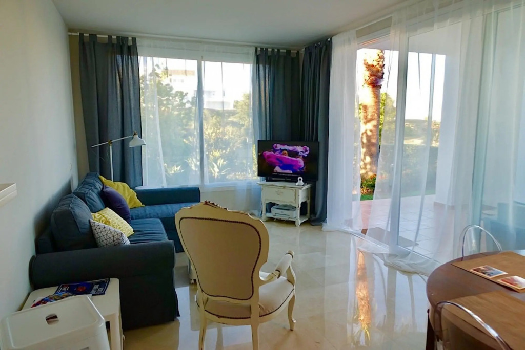 Al-401 Apartment in Alcazaba Lagoon