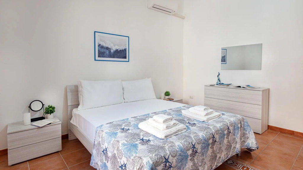 Juriol in Alghero with 1 bedrooms and 1 bathrooms