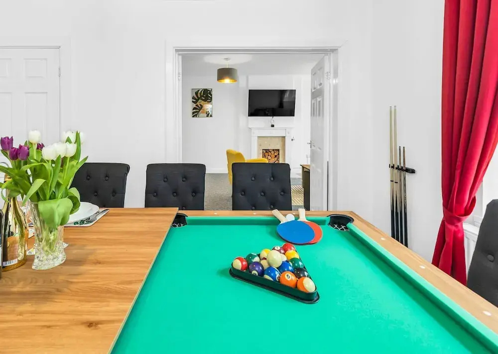 Great Deal for The No 7 3BR House w Pool Table