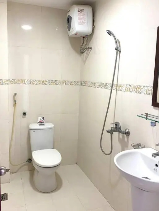 Cheerful 4 BR home near My Khe Beach& local market