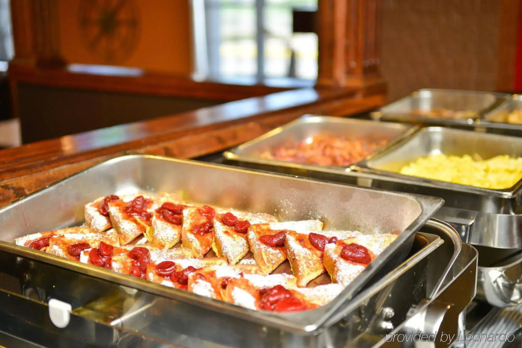 Best Western Plus Steeplegate Inn