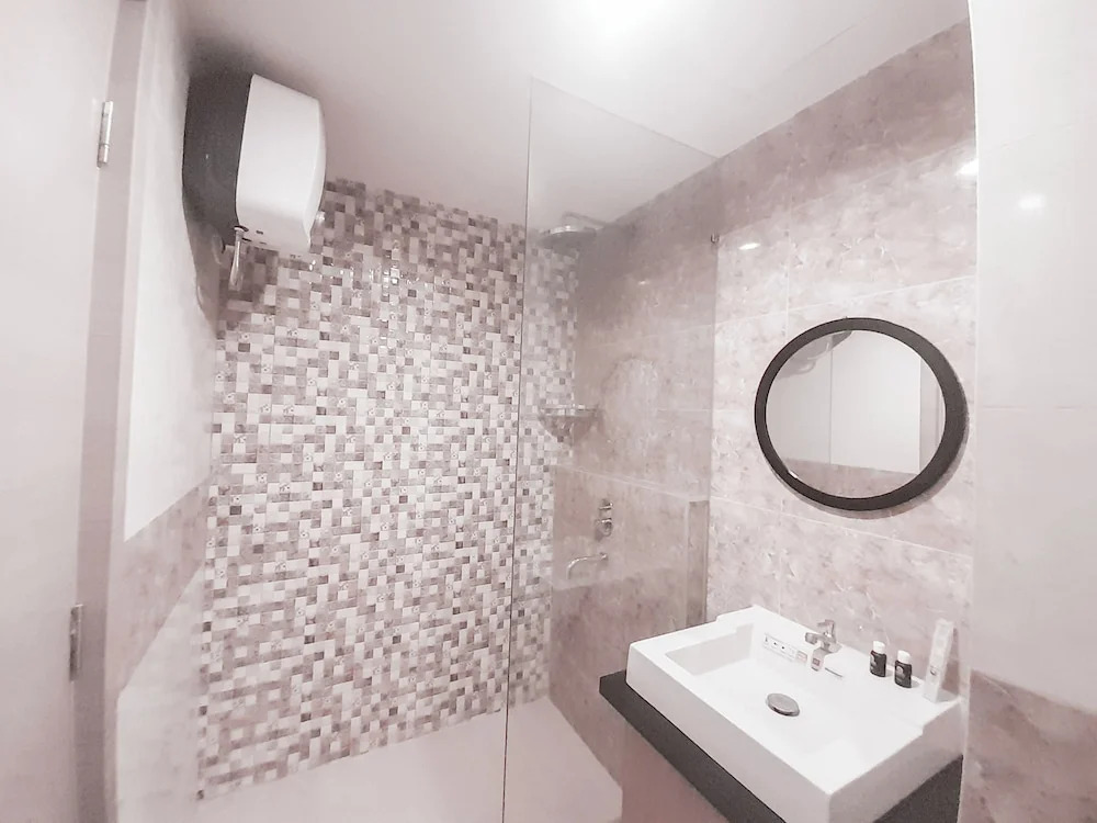 Tranquil And Modern Studio At Mataram City Apartment