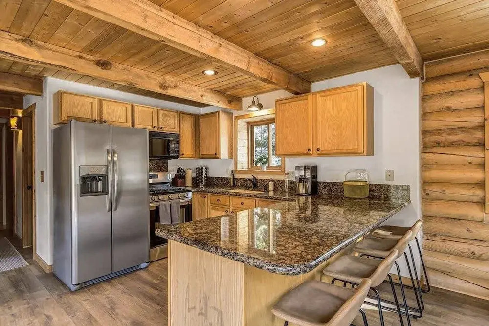 Private Luxurious Cabin w spa Near Breckenridge