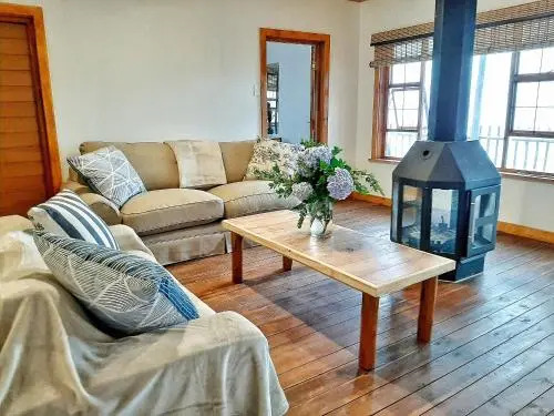 Stanford Lake lodge