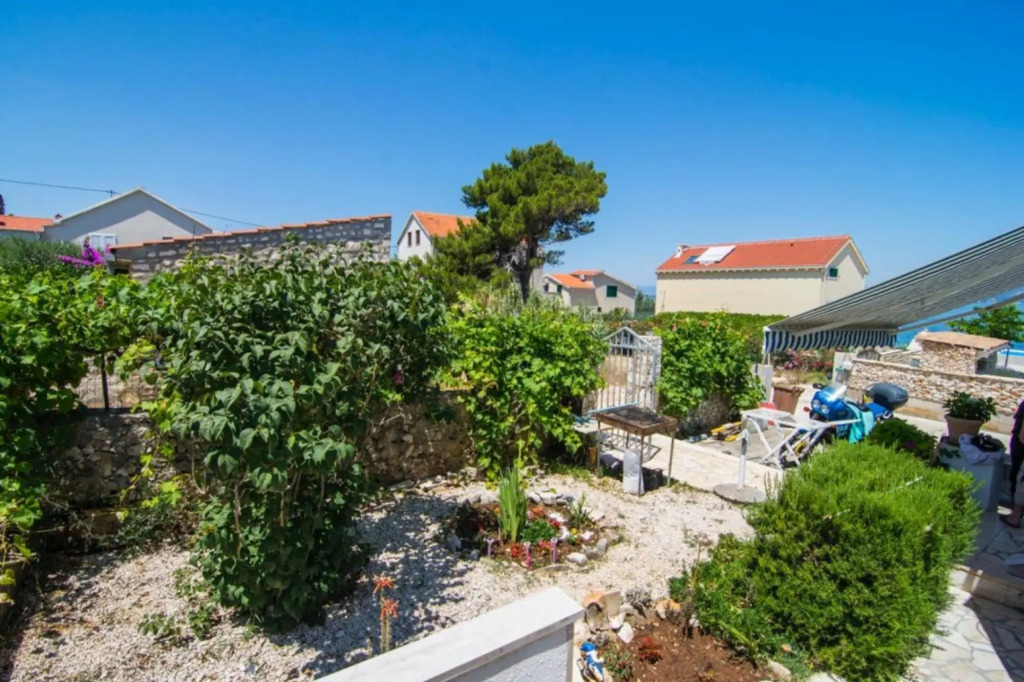 Ivo - 30m From the Beach - A1