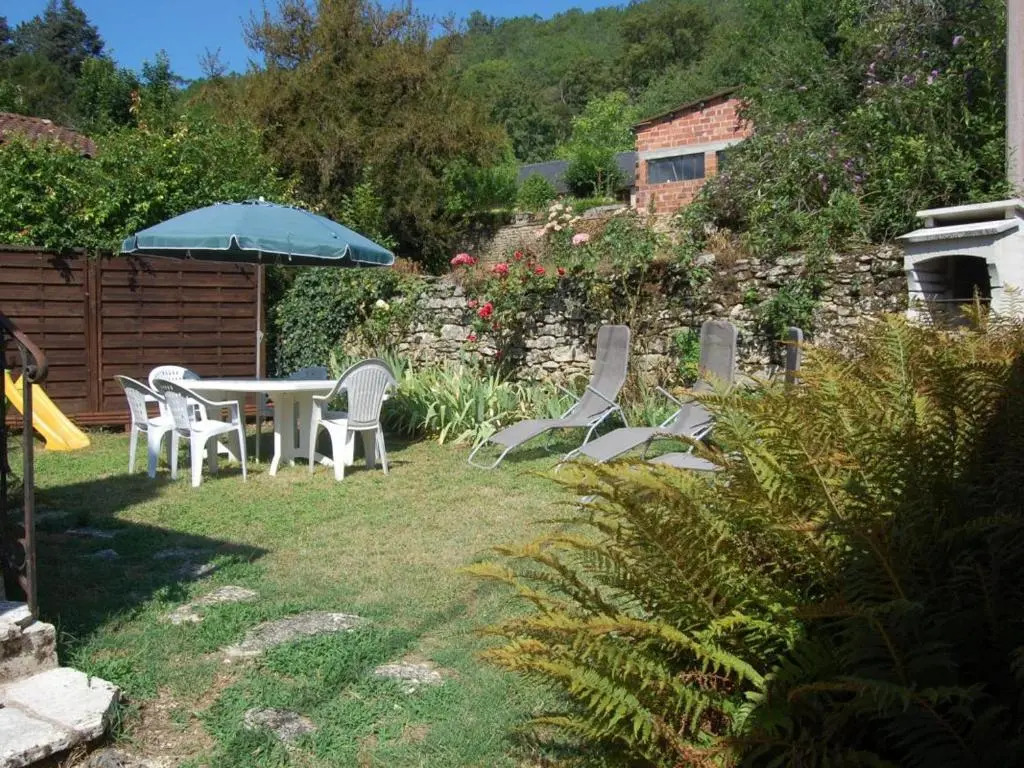 GiTE MONTIGNAC, 4 PIèCES, 5 PERSONNES - FR-1-616-83