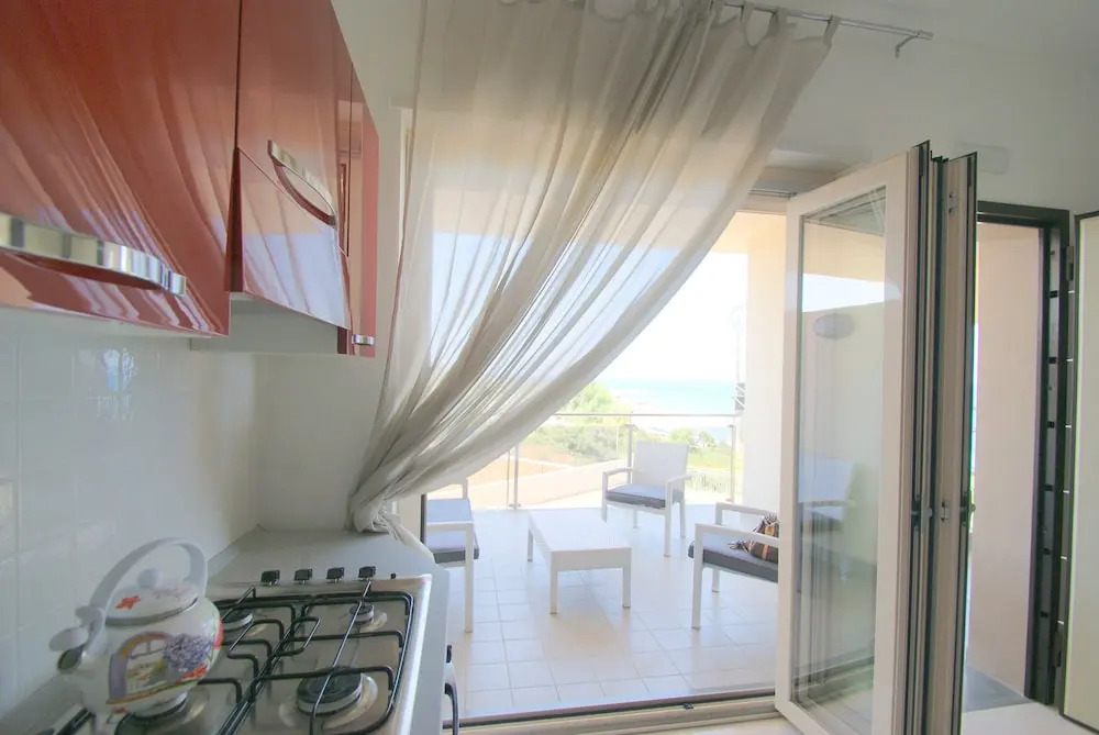 Apartment In Residence With Pool