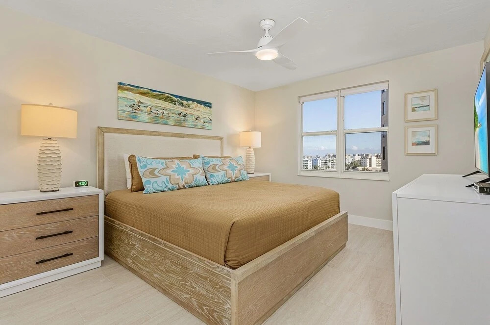 50 Shades Of White - Gullwing #805 - 6620 Estero Blvd 3 Bedroom Condo by RedAwning