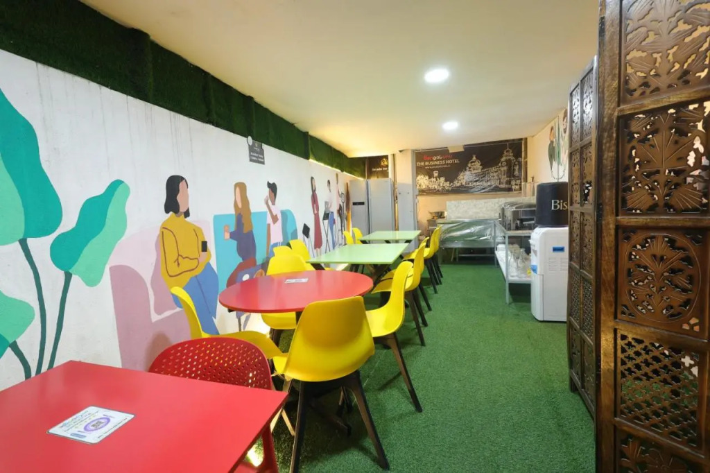 Fabhotel Arcade Inn Suites