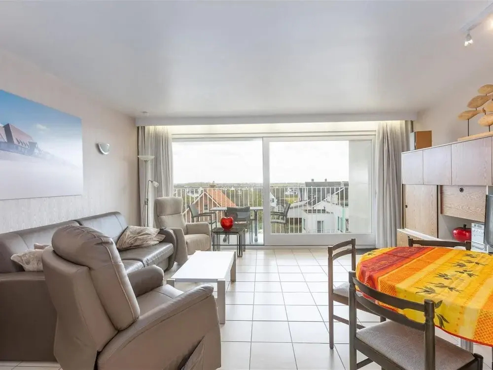 Apartment in Middelkerke Near Beach & Pool