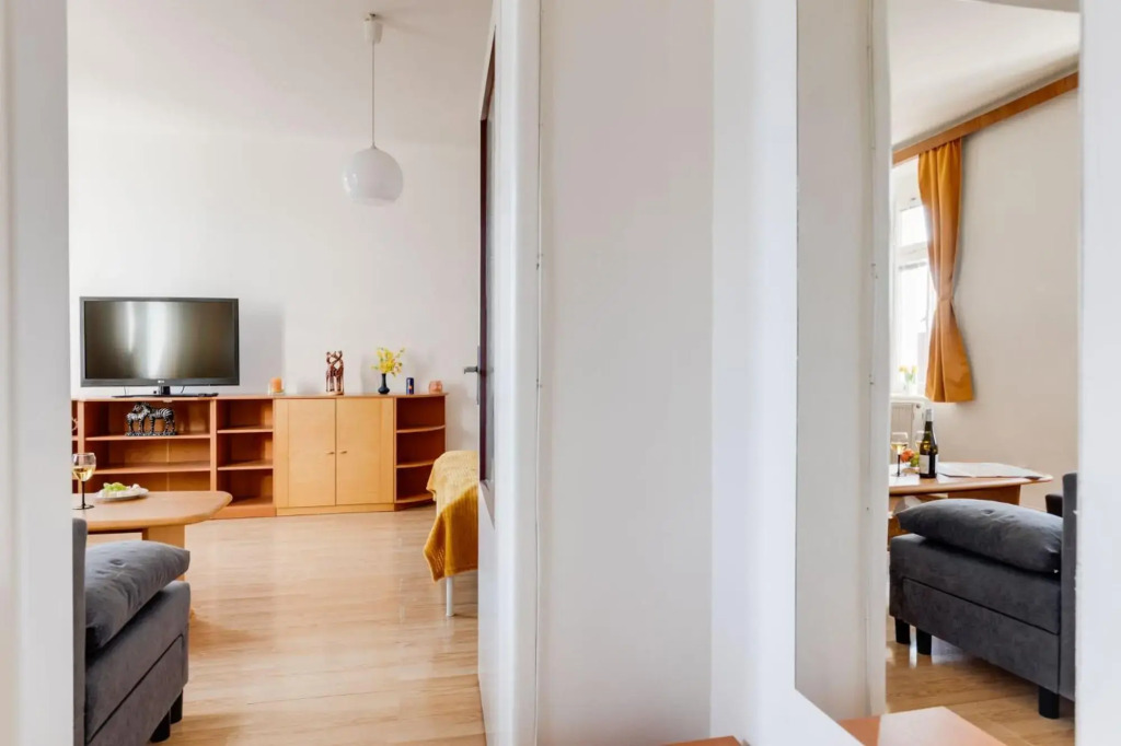 Sunshine Apartment near the City center