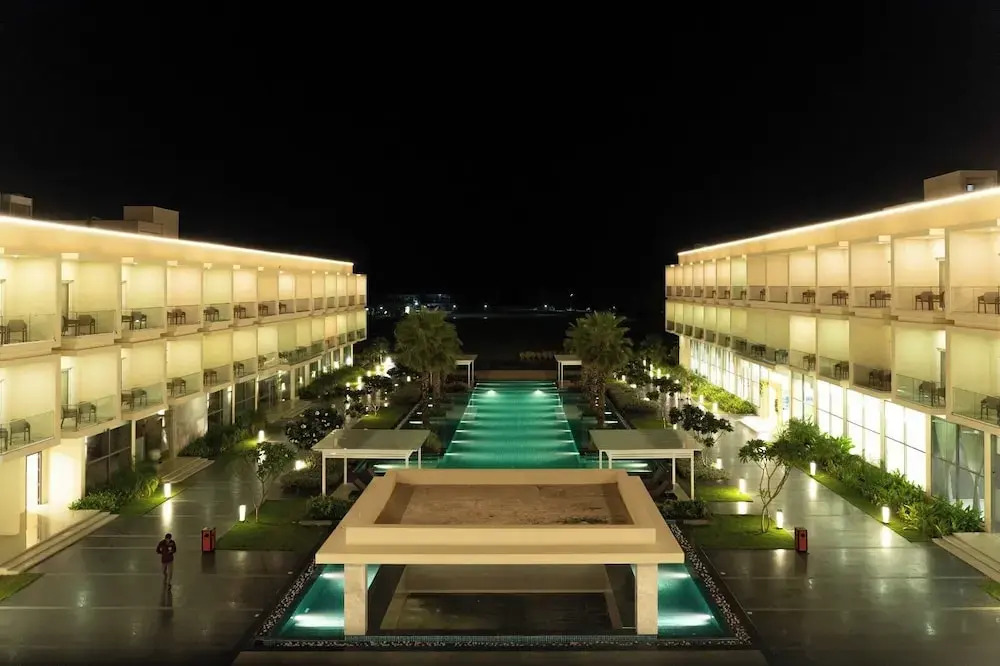 Golden Sands - By The Bay Resorts