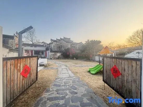 In Hongcun · Xiye Garden Guesthouse Garden View Vacation Apartment