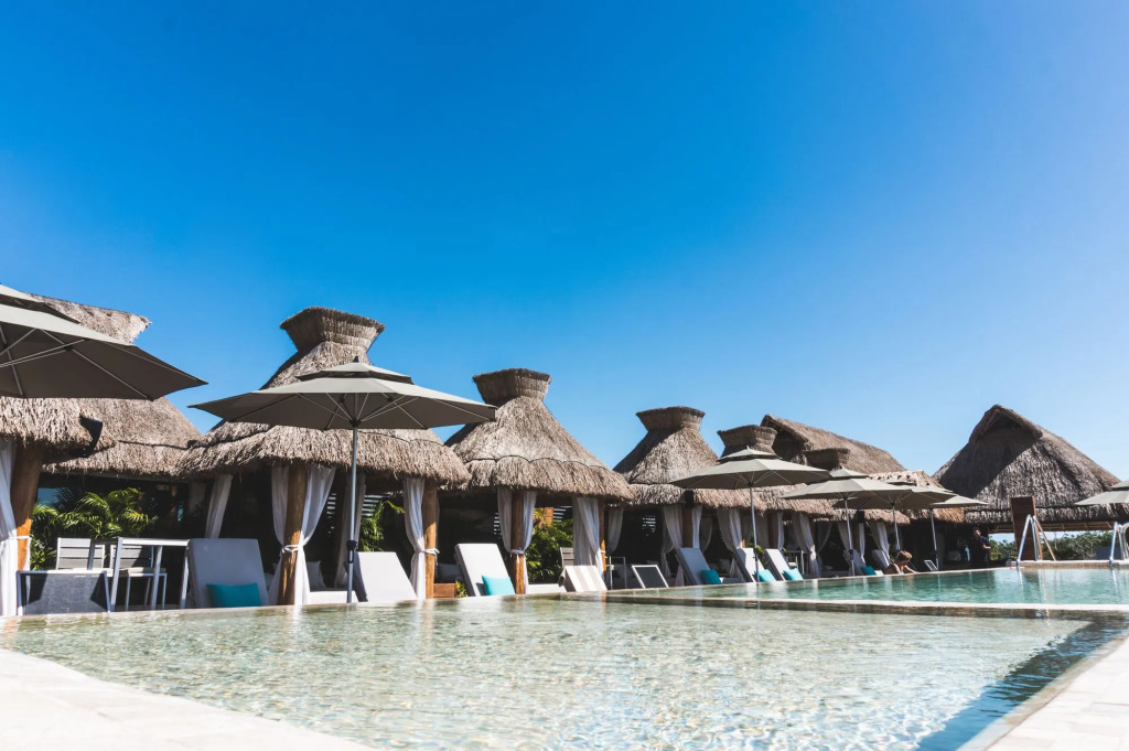 Naay Tulum Curamoria Collection
