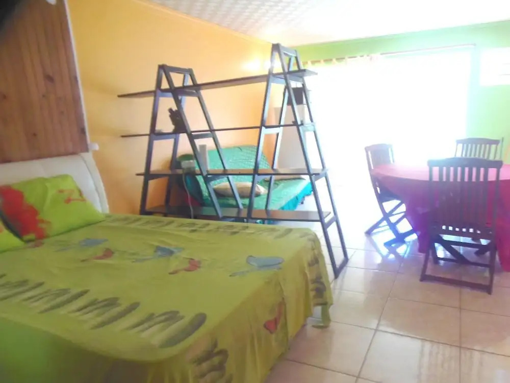 Studio in Le Moule, with Enclosed Garden And Wifi