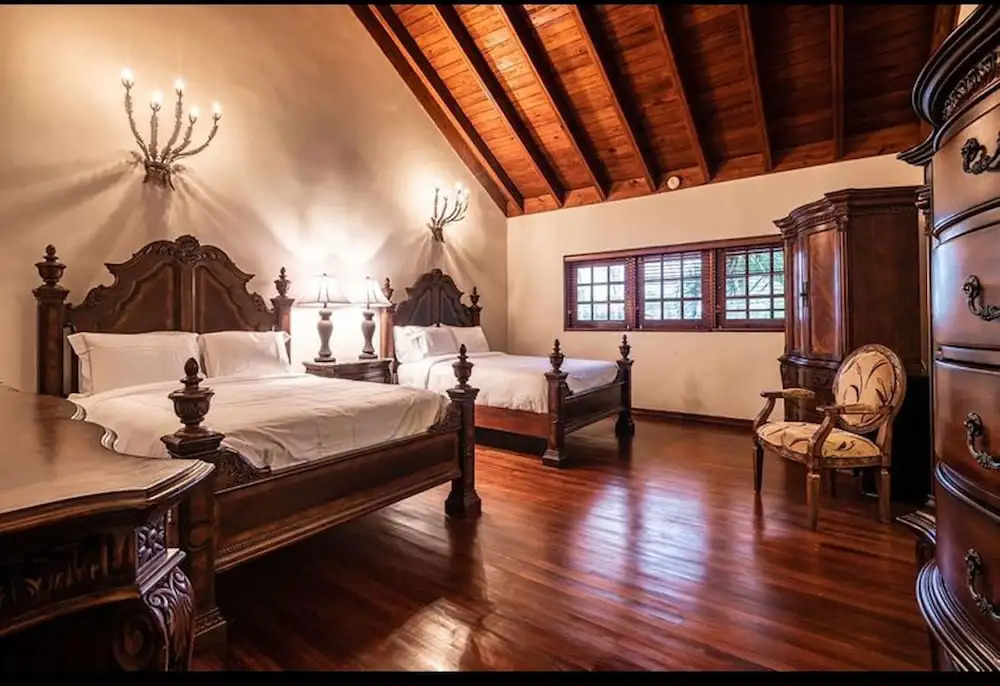 Srvittinivillas Brres/16 Spacius Villa / Large Family/ Group/ Couples/holiday