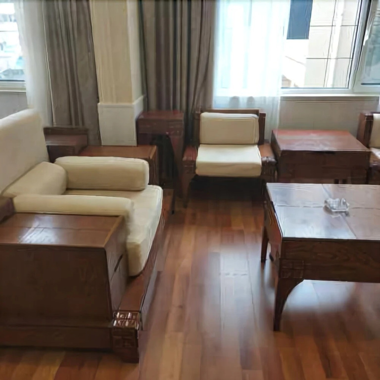 Xinglong Hotel