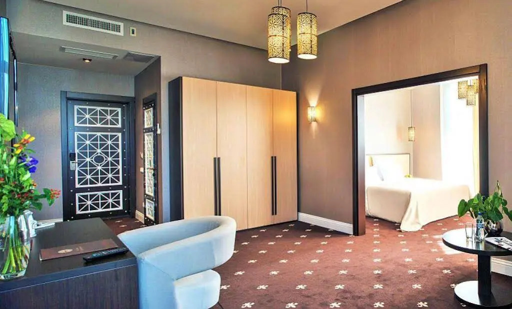 Ark Palace Hotel & SPA