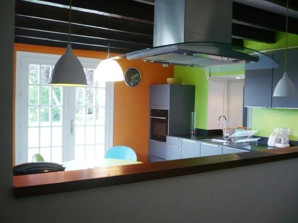 Maison spacieuse avec jardin et cheminée à Renaison - FR-1-496-110