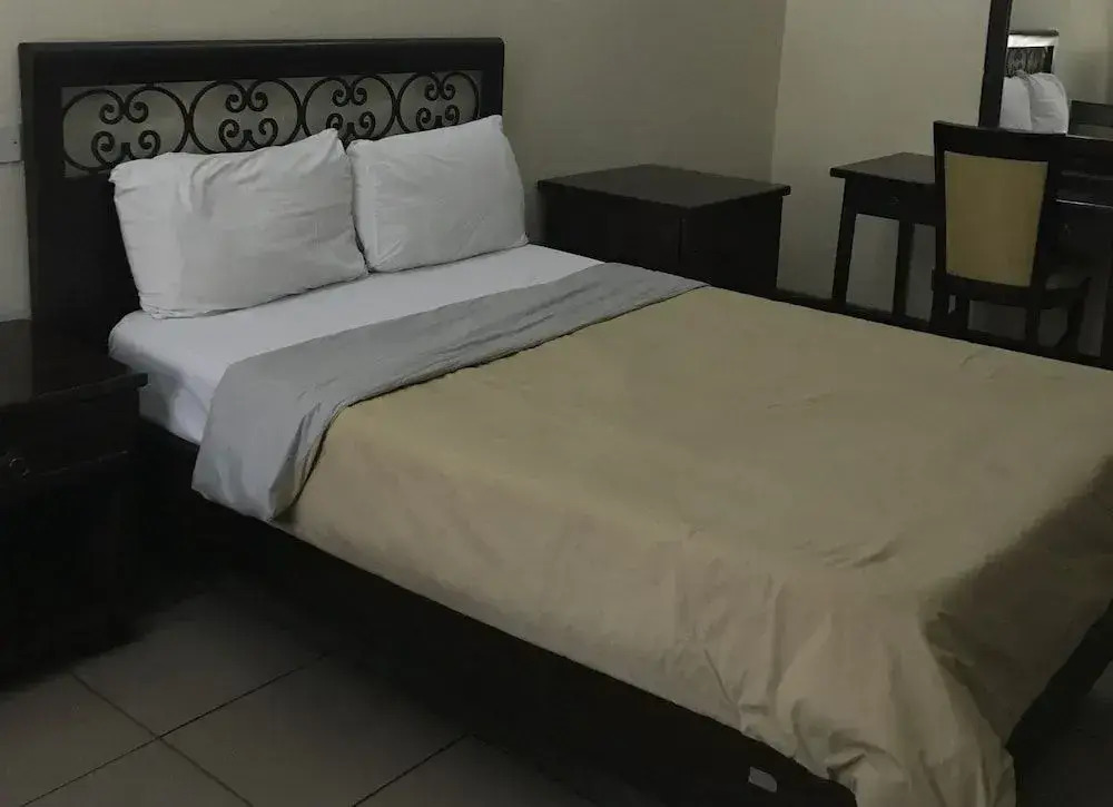 GQ International Hotel