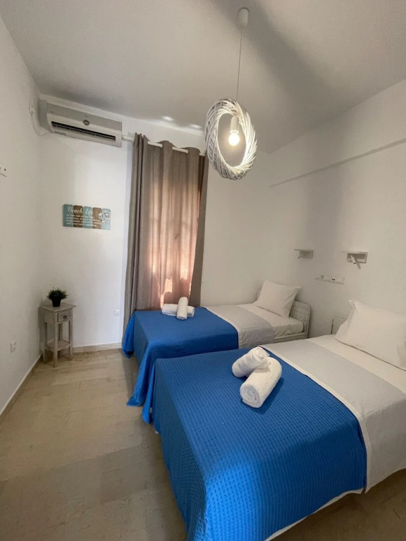 Zen Beach House in Tinos 2