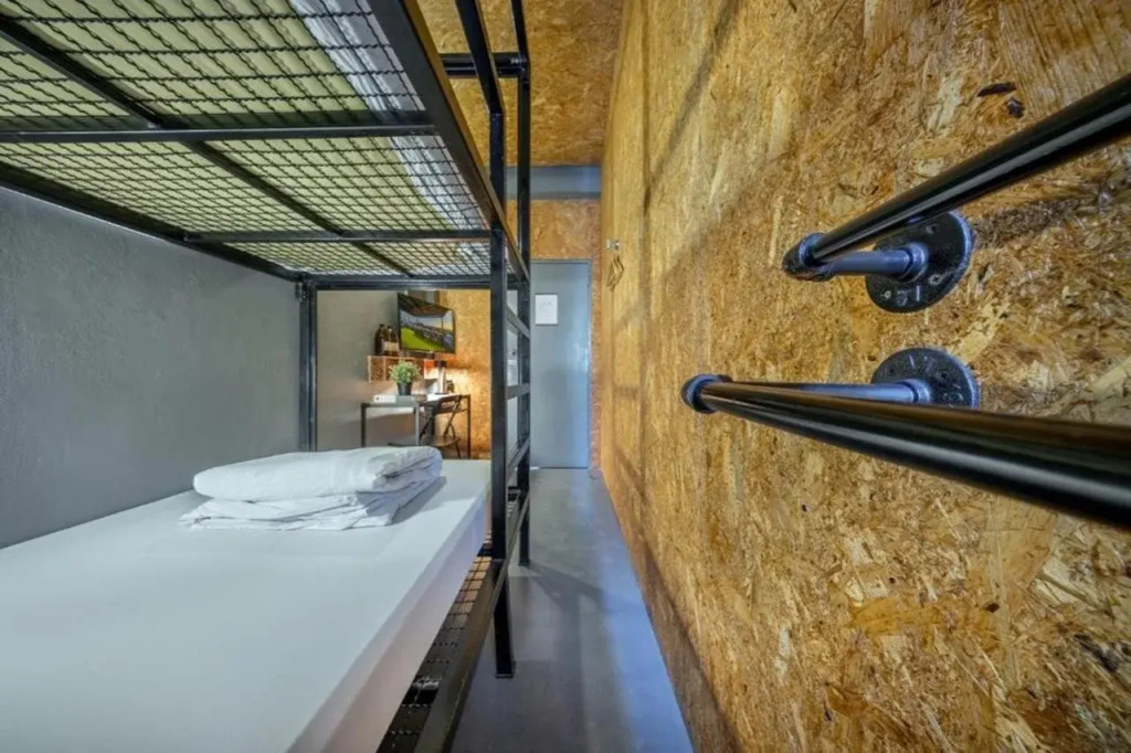 Pho Hostel
