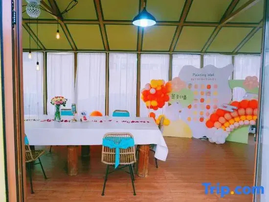 Tianjin hobbit cabin B & B (xijingyu store)