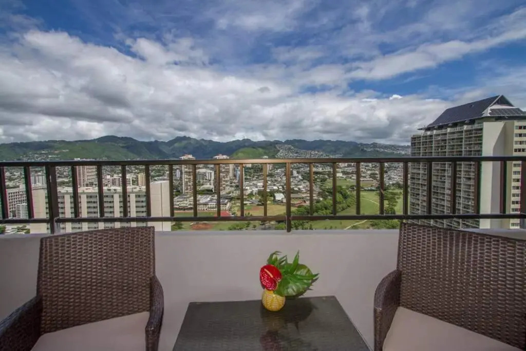 Royal Hawaiian Hospitality