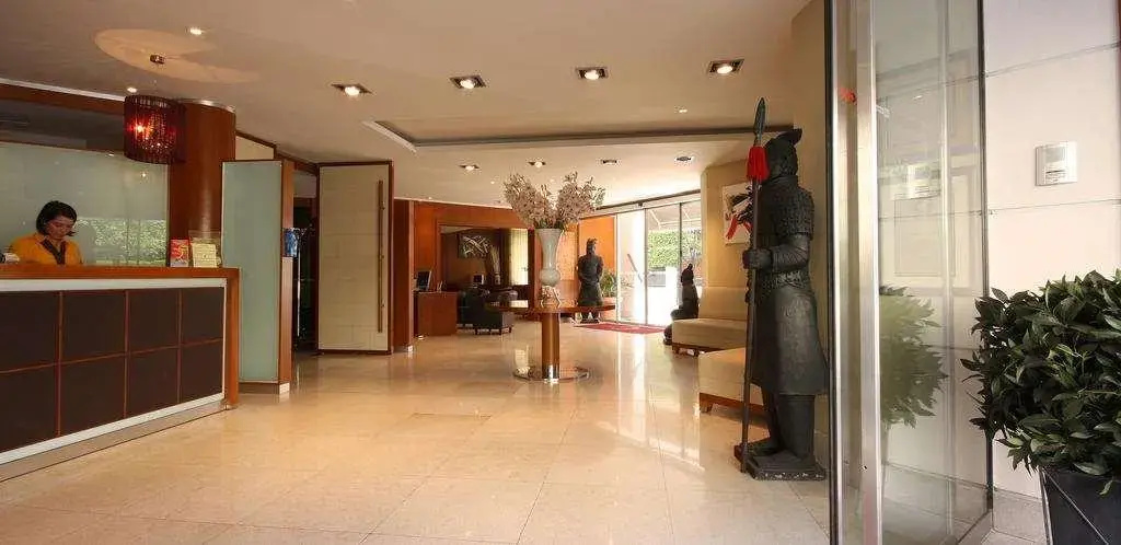 Отель Goldstar Resort