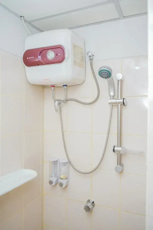 Modern Comfy 2Br Serpong Greenview Apartment