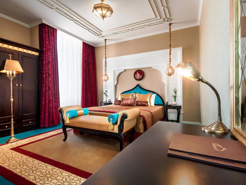 Saraya Corniche Hotel